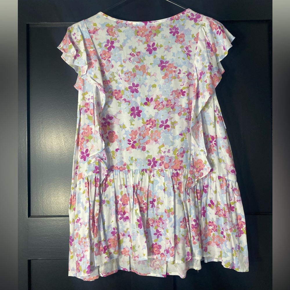 4/$16 Emily Wonder Top - Picture 5 of 5